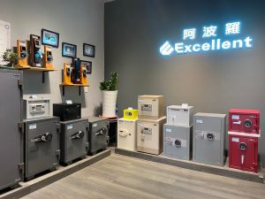 以精緻工藝與高品質售後服務滿足金庫訂製需求，智泉團隊保險箱行銷成功案例，協助阿波羅成為顧客心中最信賴的MIT企業。